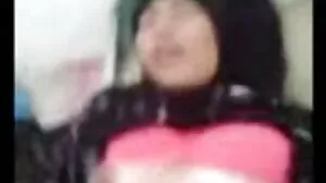 الشرج بالإصبع