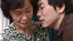 عمل HANDJOB مع رهيبة نيكوليت شيا من كس عربي جامد برازرز